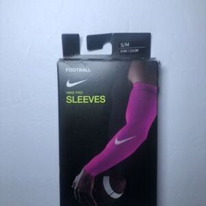 Nike Pro DRI-fit Football Sleeves Size S/M Pink New